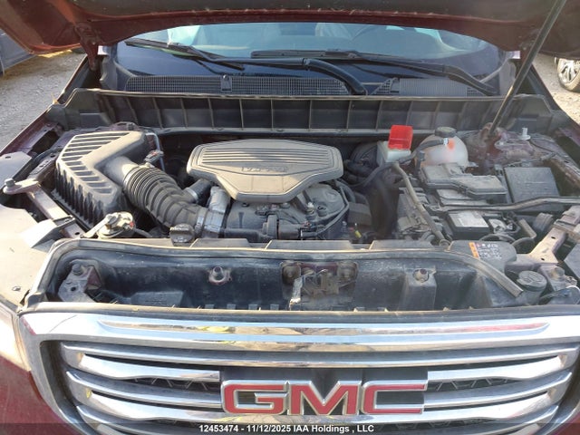1GKKNWLS0JZ148161 GMC Acadia Slt-2