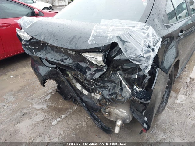 12453479 :رقم المزاد ، 5YFBPMBE2NP287391 vin ، 2022 Toyota Corolla Le/xle مزاد بيع