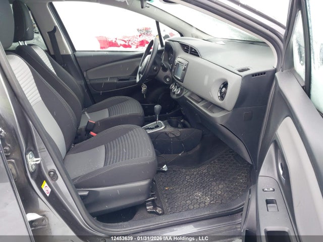 VNKKTUD34KA102840 Toyota Yaris L/le/se
