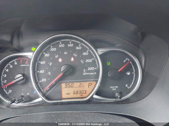 VNKKTUD34KA102840 Toyota Yaris L/le/se