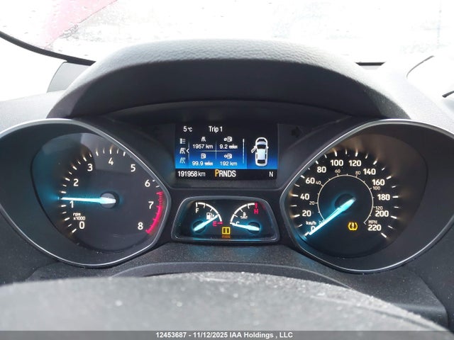 1FMCU0GD7JUD32601 Ford ESCAPE SE