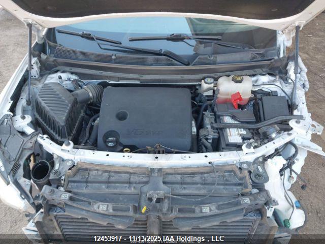 1GNEVKKW6KJ121446 Chevrolet Traverse Premier