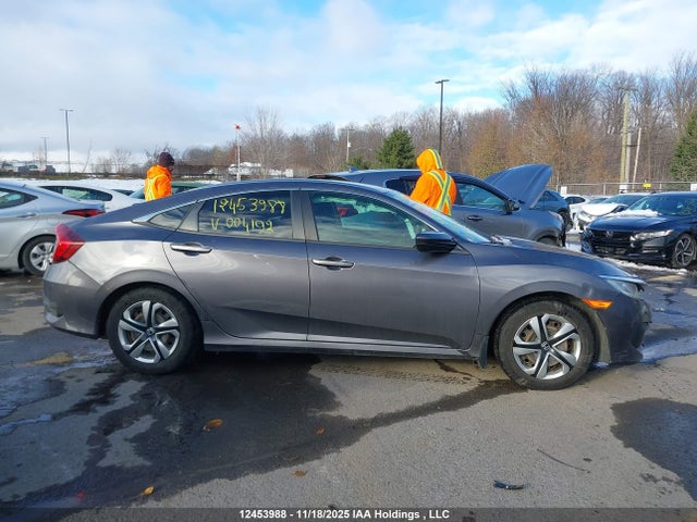 Aukcja sprzedaży 2018 Honda Civic Lx, vin: 2HGFC2F50JH004192, numer aukcji: 12453988