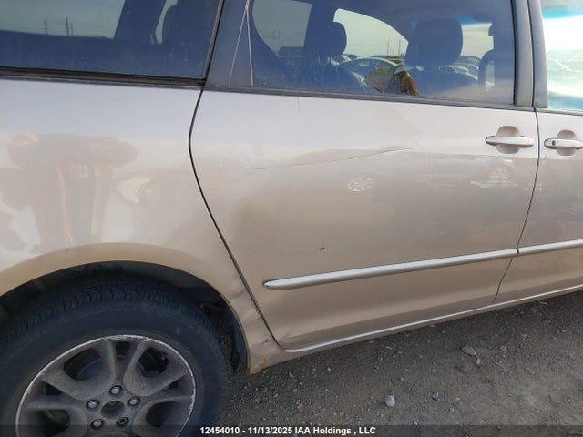 Aukcja sprzedaży 2004 Toyota Sienna Le, vin: 5TDBA23CX4S013168, numer aukcji: 12454010