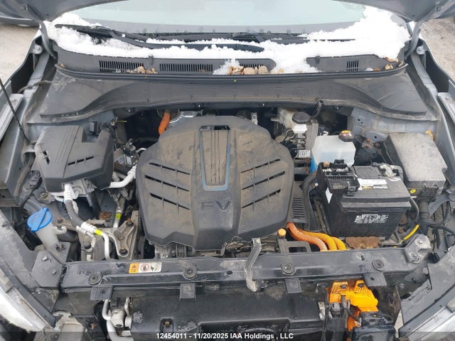 KM8K23AG5MU114117 Hyundai Kona Sel