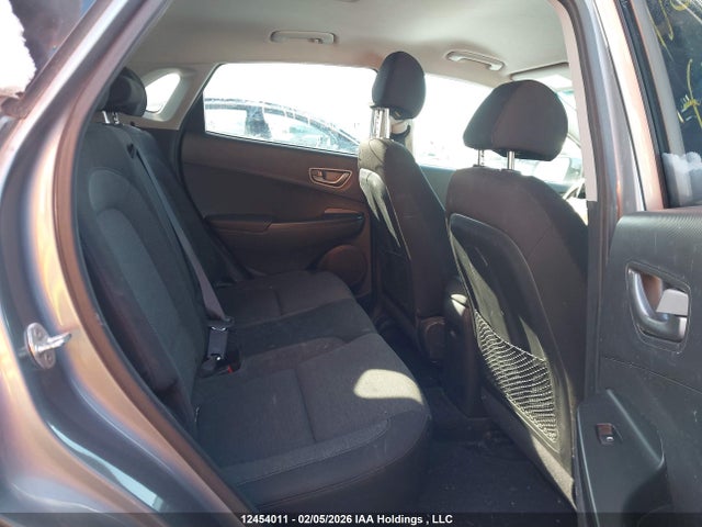 KM8K23AG5MU114117 Hyundai Kona Sel