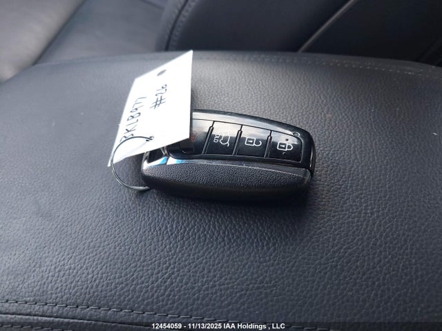 KM8SNDHF6JU265182 Hyundai Santa Fe Xl Luxury
