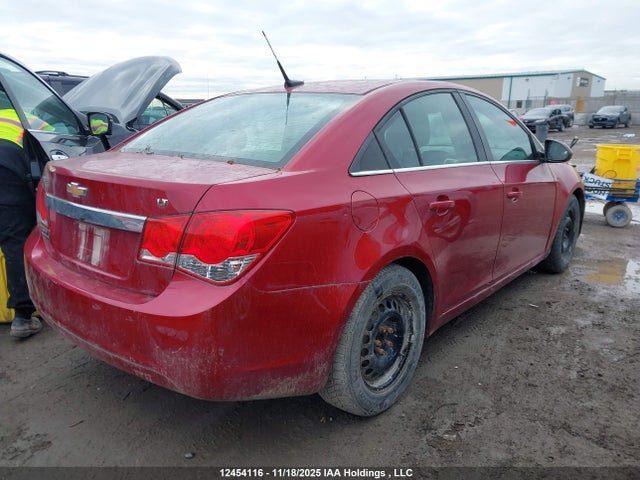 1G1PC5SB7E7348774 Chevrolet Cruze 1lt
