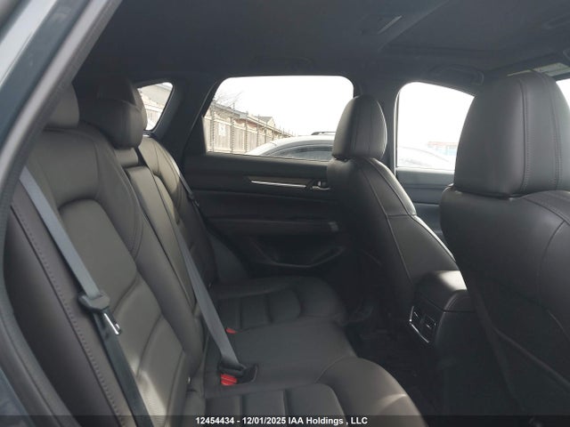 JM3KFBEY3P0280841 Mazda Cx-5 Signature