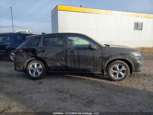 3CZRZ2H39RM105888 Honda HR-V LX