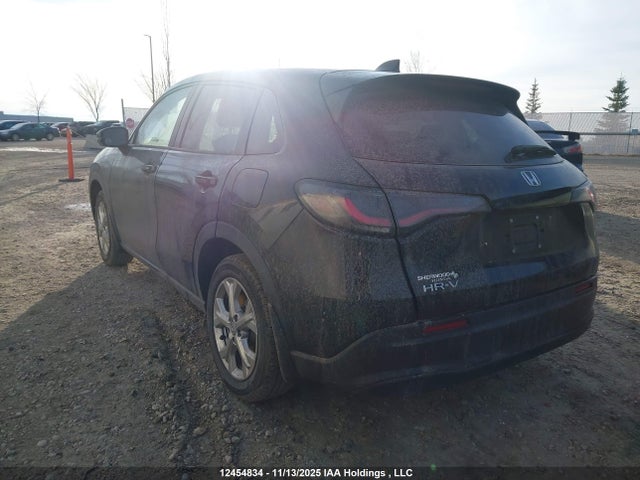 3CZRZ2H39RM105888 Honda HR-V LX
