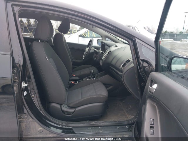 Продажа на аукционе авто 2017 Kia Forte 2.0l Ex/2.0l Ex Luxury/2.0l Lx+, vin: KNAFK5A89H5704750, номер лота: 12454865