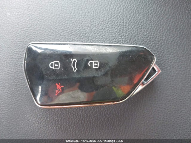 Volkswagen Golf R 2024 WVWEB7CD6RW228019 Image 11