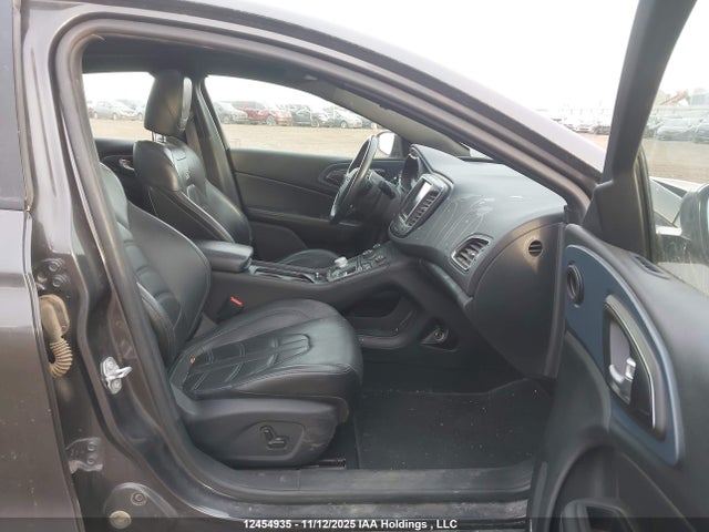 Chrysler 200 S 2016 1C3CCCDG2GN198191 Image 5