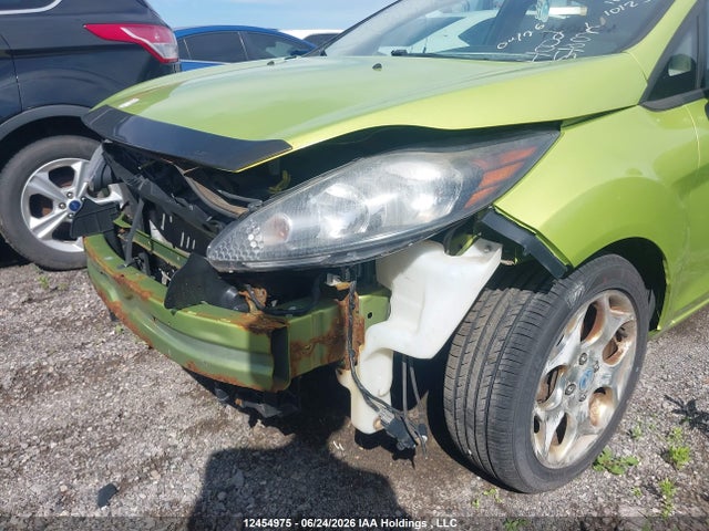 2013 Ford Fiesta Titanium მანქანა იყიდება აუქციონზე, vin: 3FADP4FJ6DM139756, აუქციონის ნომერი: 12454975