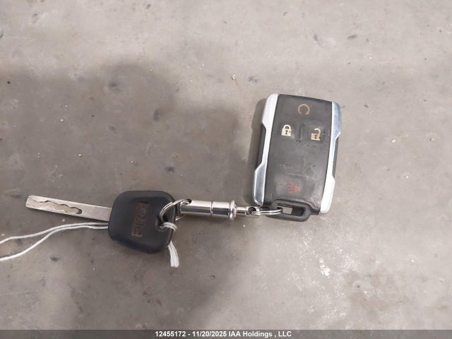 1GT12TEY4JF131686 GMC SIERRA 2500HD