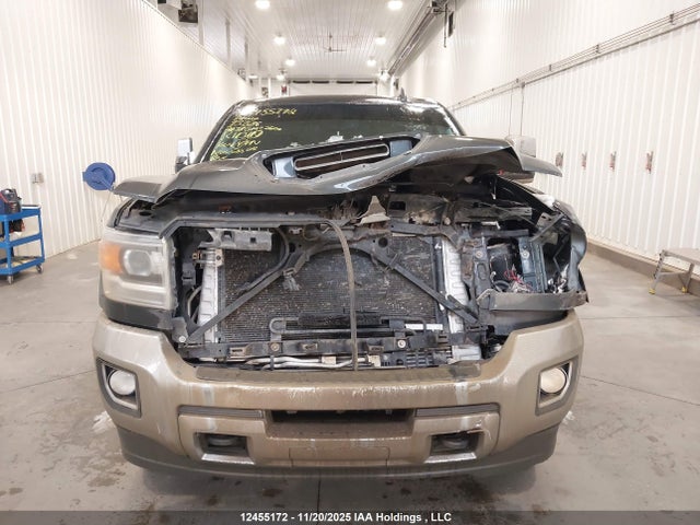 1GT12TEY4JF131686 GMC SIERRA 2500HD