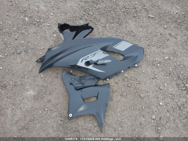 JYARM38N4SA001495 Yamaha Yzfr7