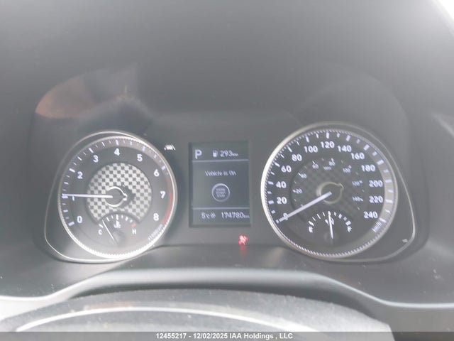 KMHD84LF7LU085493 Hyundai Elantra Luxury