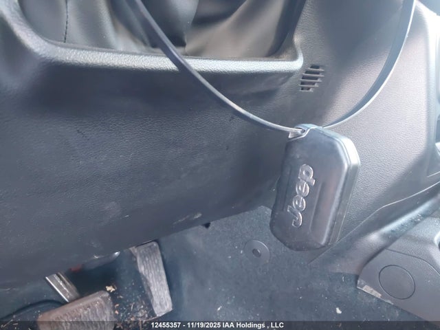 Продаж на аукціоні авто 2023 Jeep Wrangler 4xe Unlimited Sahara, vin: 1C4JJXP68PW670147, номер лоту: 12455357
