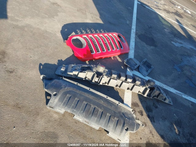 Продаж на аукціоні авто 2023 Jeep Wrangler 4xe Unlimited Sahara, vin: 1C4JJXP68PW670147, номер лоту: 12455357