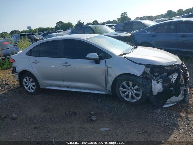 5YFBPMBE0NP354814 Toyota COROLLA LE