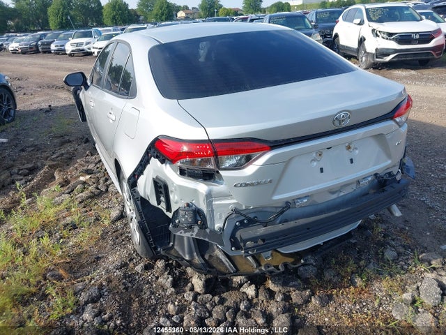 5YFBPMBE0NP354814 Toyota COROLLA LE