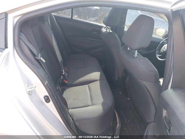 5YFBPMBE0NP354814 Toyota COROLLA LE