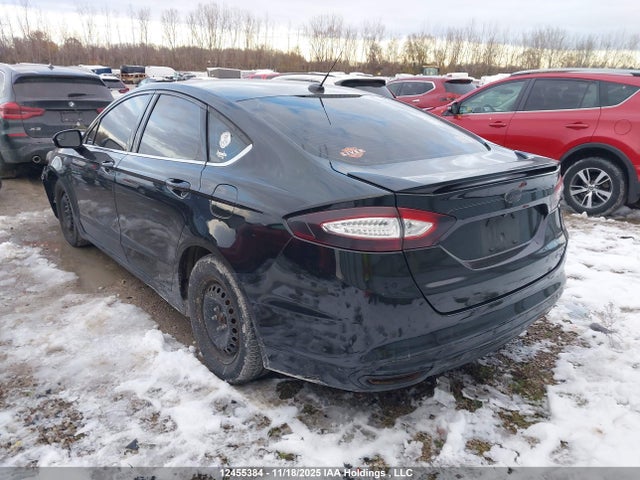 3FA6P0T95FR155321 Ford FUSION SE
