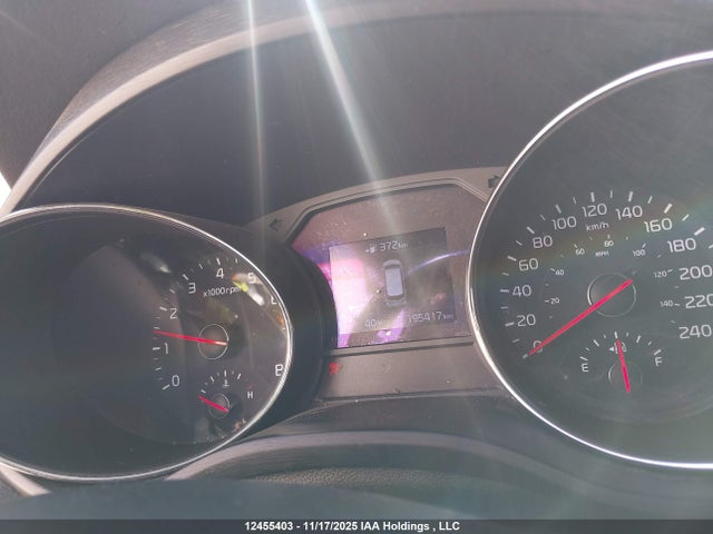 KNDMB5C14K6452675 KIA Sedona Lx/ex