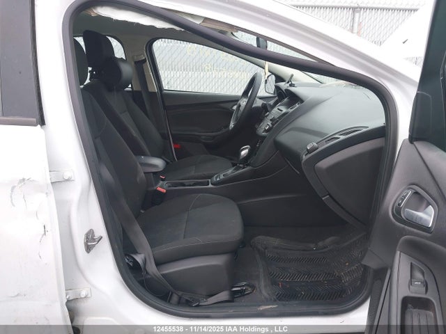 Продаж на аукціоні авто 2015 Ford Focus, vin: 1FADP3F25FL257417, номер лоту: 12455538
