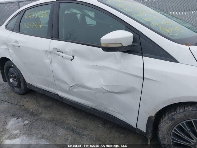 Продаж на аукціоні авто 2015 Ford Focus, vin: 1FADP3F25FL257417, номер лоту: 12455538
