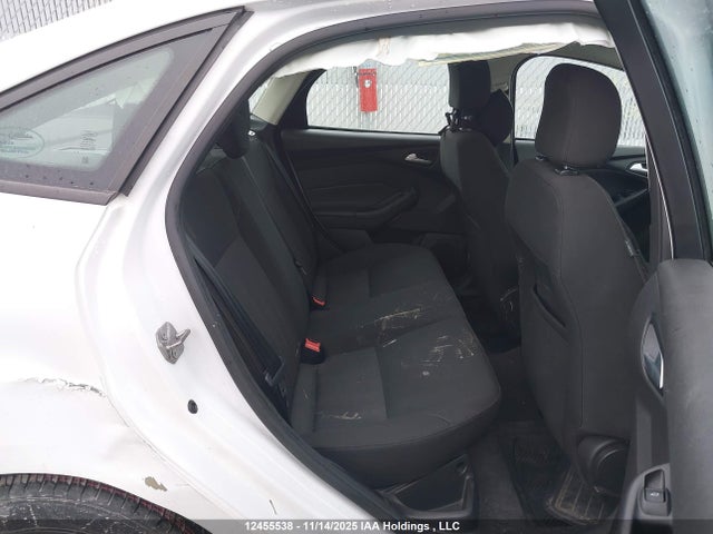 Продаж на аукціоні авто 2015 Ford Focus, vin: 1FADP3F25FL257417, номер лоту: 12455538
