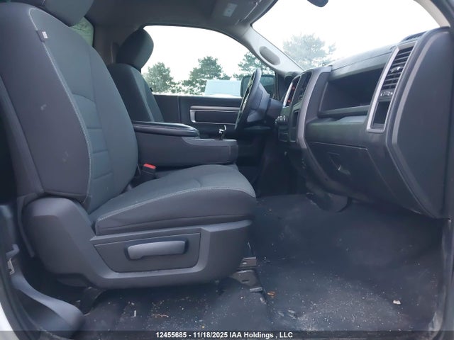 RAM 1500 Classic Tradesman 2023 3C6JR7DTXPG640639 Image 5