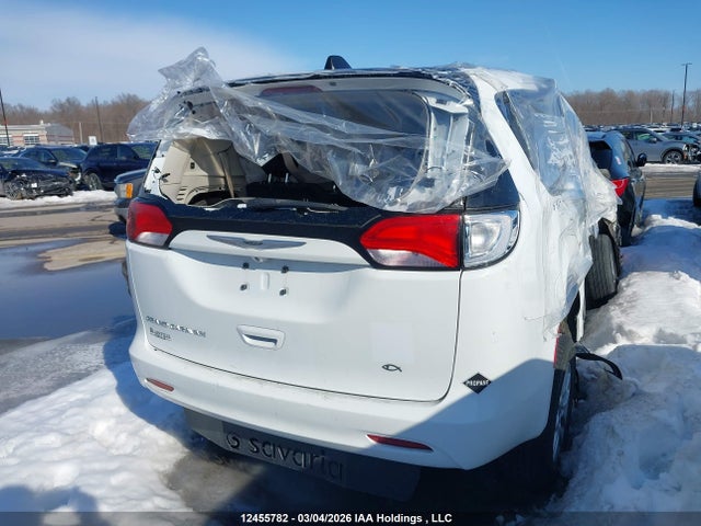 2C4RC1ZG3NR106010 Dodge Grand Caravan