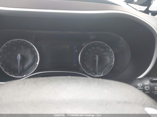 2C4RC1ZG3NR106010 Dodge Grand Caravan