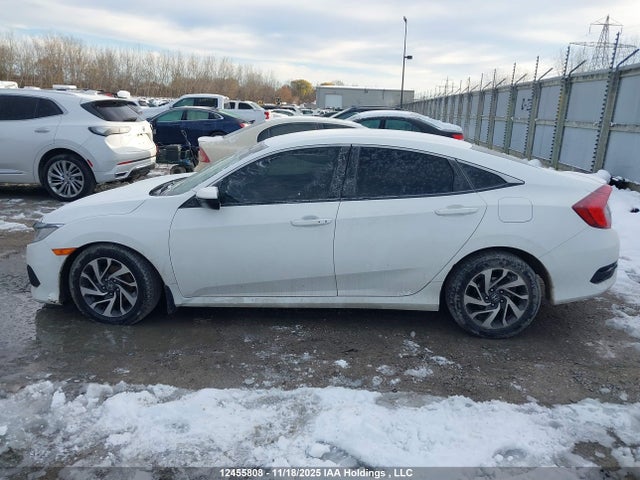 2018 Honda Civic Se მანქანა იყიდება აუქციონზე, vin: 2HGFC2F61JH017087, აუქციონის ნომერი: 12455808