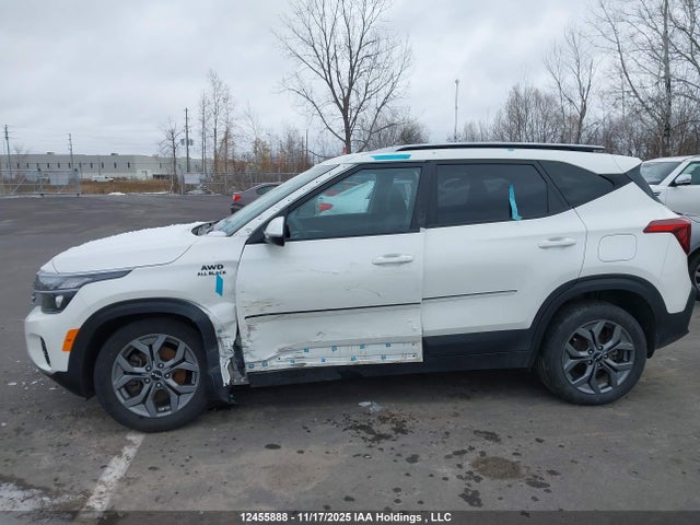 KNDEPCAA3R7558620 KIA Seltos Lx