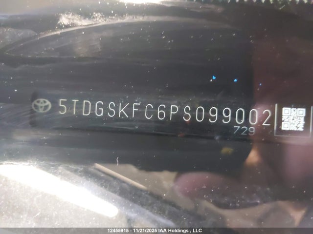 5TDGSKFC6PS099002 Toyota Sienna Le/xse/limited/platinum/xse 25th Anniversary