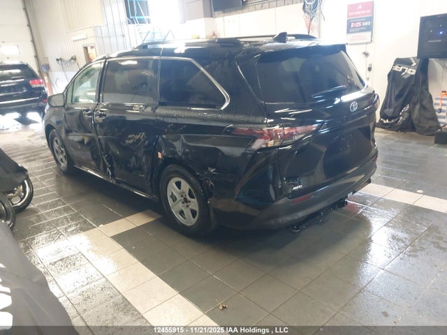 5TDGSKFC6PS099002 Toyota Sienna Le/xse/limited/platinum/xse 25th Anniversary