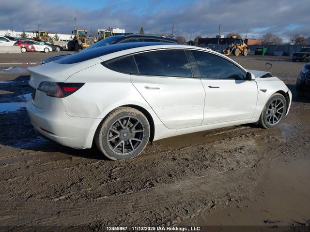 5YJ3E1EA9NF167617 Tesla Model 3 Rwd/standard Range