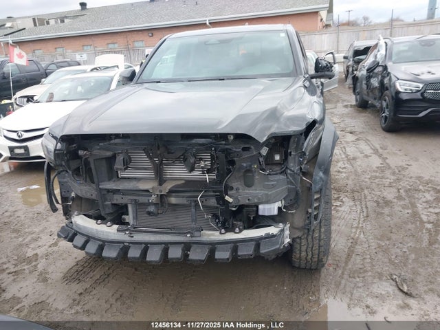 12456134 :رقم المزاد ، 3TYLC5LN9RT004586 vin ، 2024 Toyota Tacoma Hybrid مزاد بيع