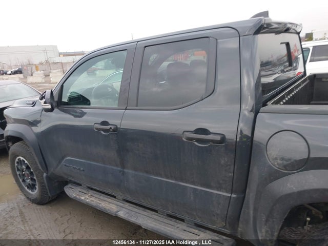 12456134 :رقم المزاد ، 3TYLC5LN9RT004586 vin ، 2024 Toyota Tacoma Hybrid مزاد بيع
