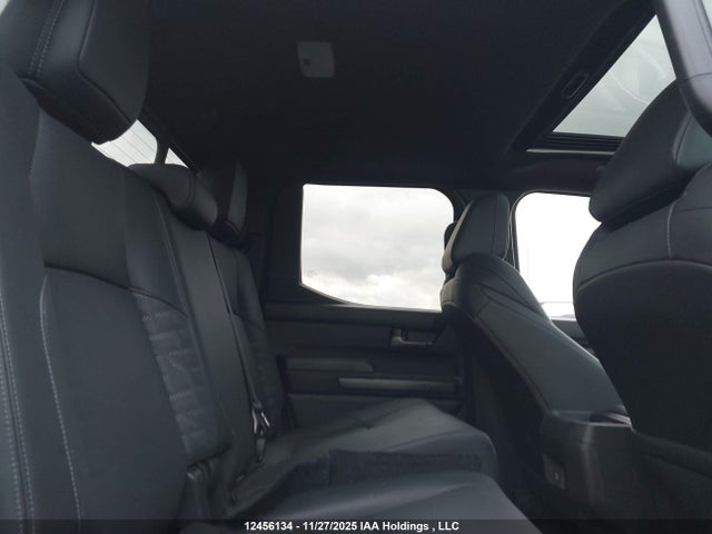 12456134 :رقم المزاد ، 3TYLC5LN9RT004586 vin ، 2024 Toyota Tacoma Hybrid مزاد بيع
