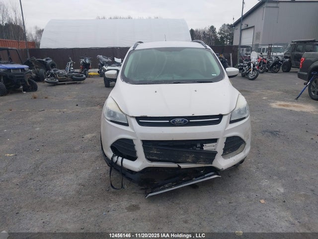 1FMCU0G97FUB66146 Ford ESCAPE SE