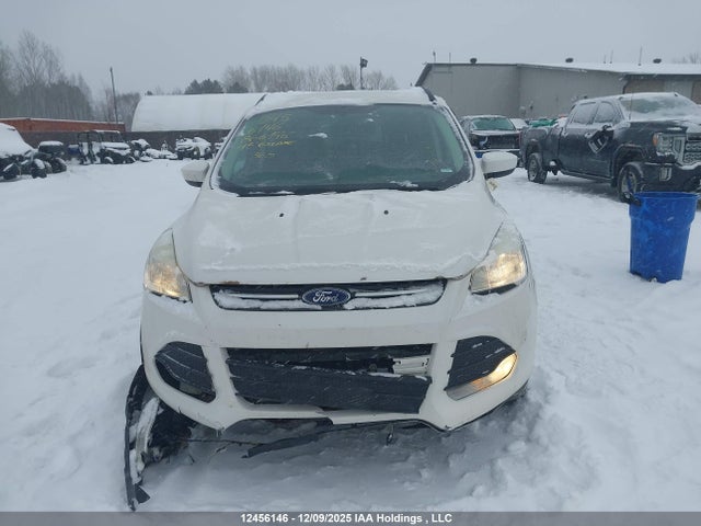 1FMCU0G97FUB66146 Ford ESCAPE SE