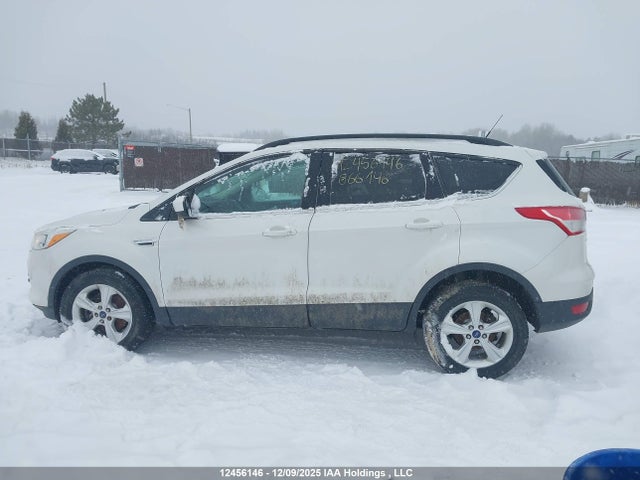 1FMCU0G97FUB66146 Ford ESCAPE SE