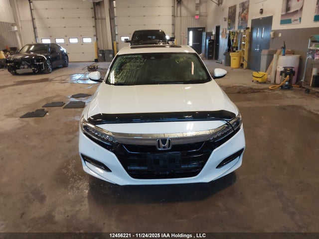 12456221 :رقم المزاد ، 1HGCV1F94JA803577 vin ، 2018 Honda Accord Touring مزاد بيع