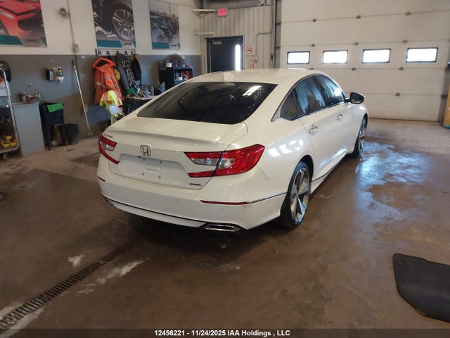12456221 :رقم المزاد ، 1HGCV1F94JA803577 vin ، 2018 Honda Accord Touring مزاد بيع