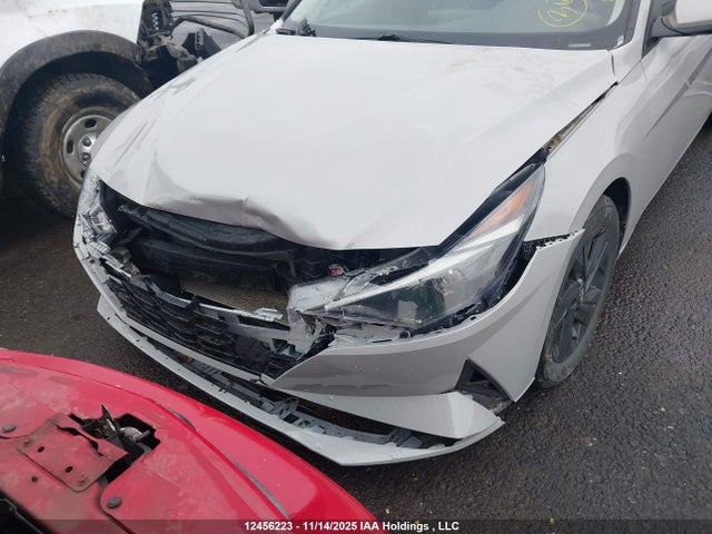 KMHLM4AG1NU246328 Hyundai Elantra
